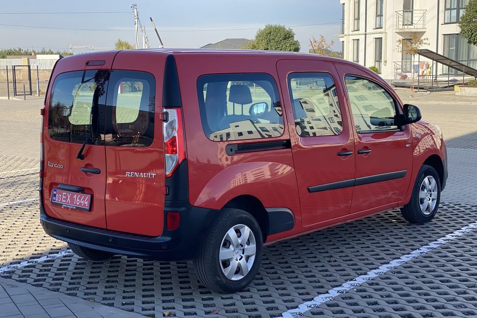 Продам Renault Kangoo пасс. MAXI 2019 года в Луцке