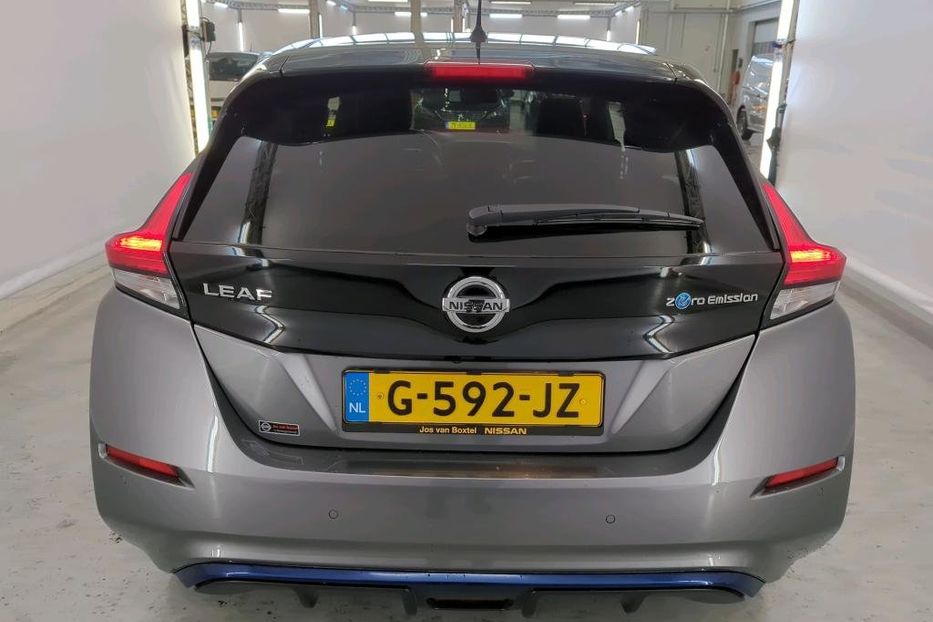 Продам Nissan Leaf Tekna Bose 40KwH 90%SOH v5700 2019 года в Луцке