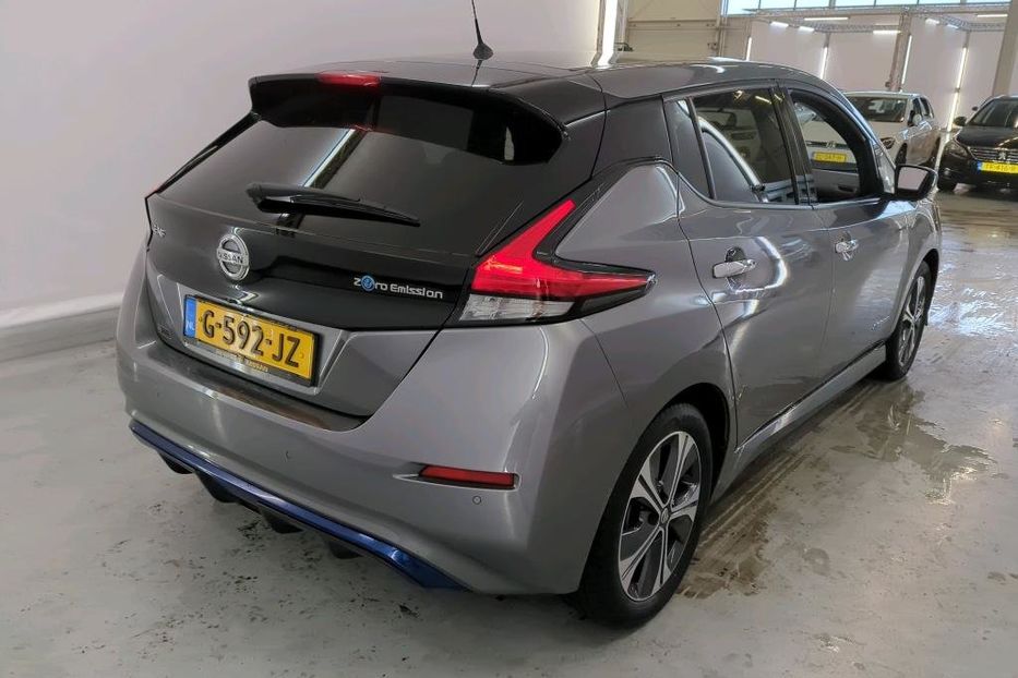 Продам Nissan Leaf Tekna Bose 40KwH 90%SOH v5700 2019 года в Луцке