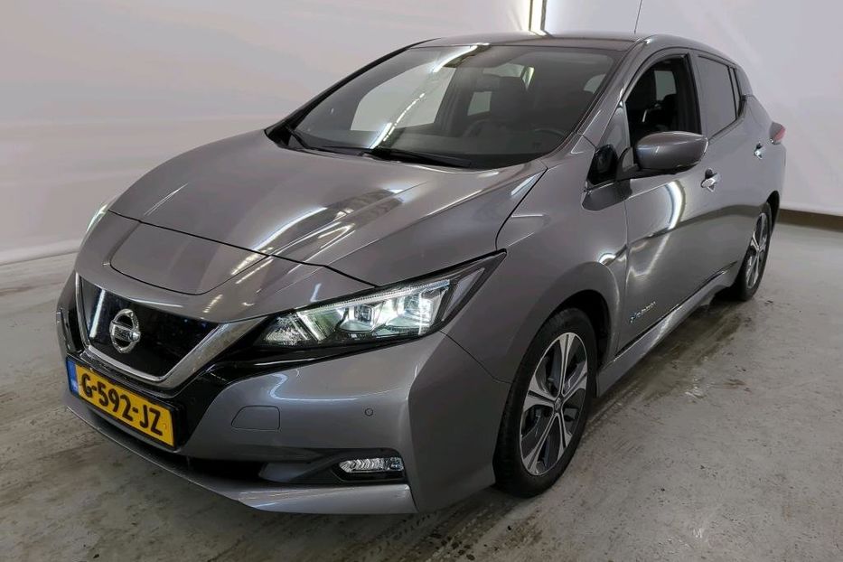 Продам Nissan Leaf Tekna Bose 40KwH 90%SOH v5700 2019 года в Луцке