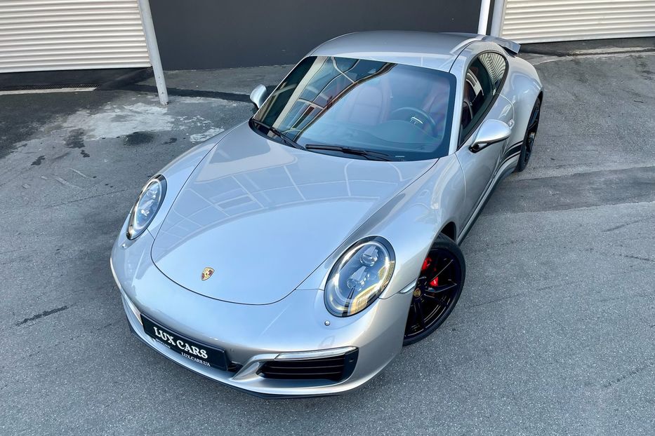 Продам Porsche 911 Carrera 4 991.2 2018 года в Киеве