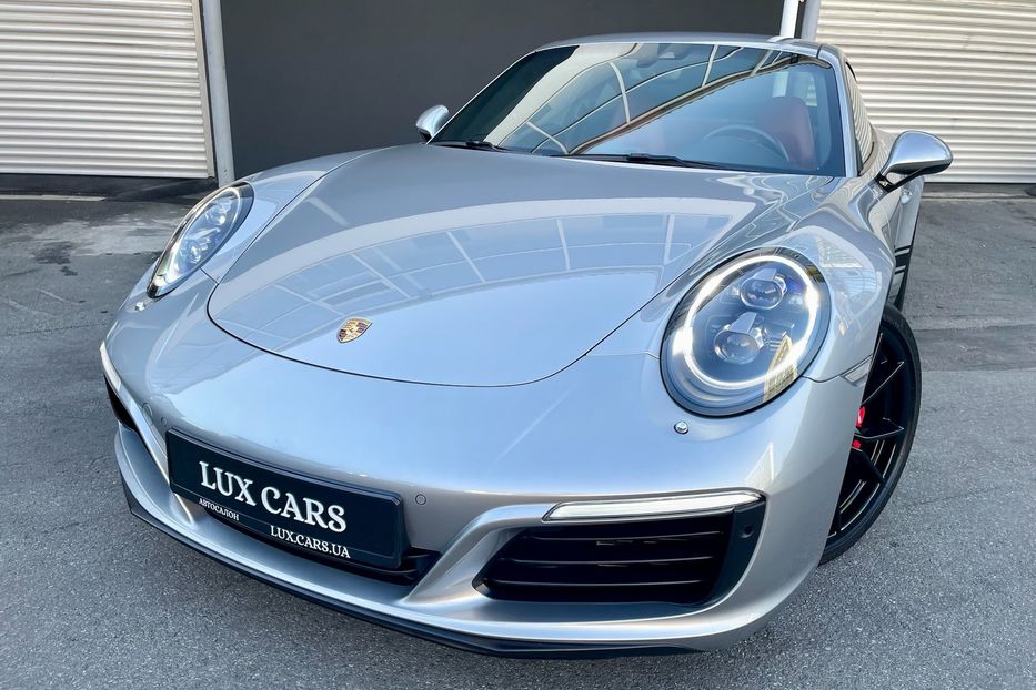 Продам Porsche 911 Carrera 4 991.2 2018 года в Киеве