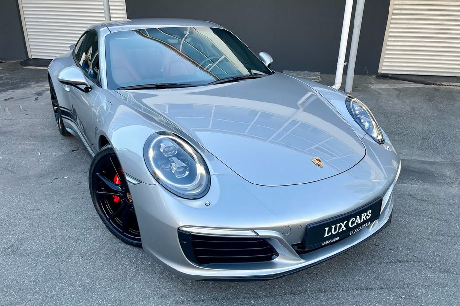 Продам Porsche 911 Carrera 4 991.2 2018 года в Киеве