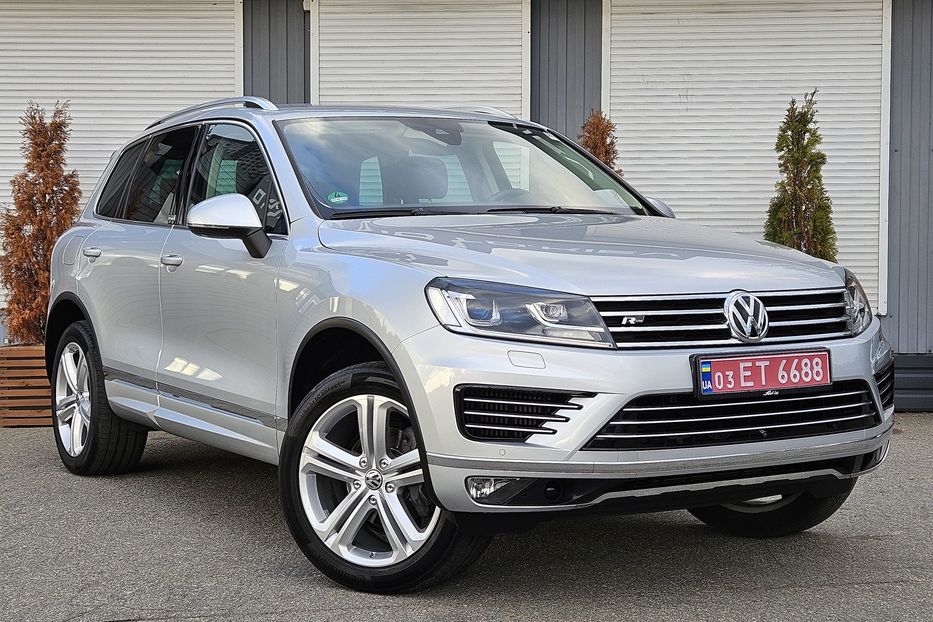 Продам Volkswagen Touareg Executive Edition /R-Line 2017 года в Киеве