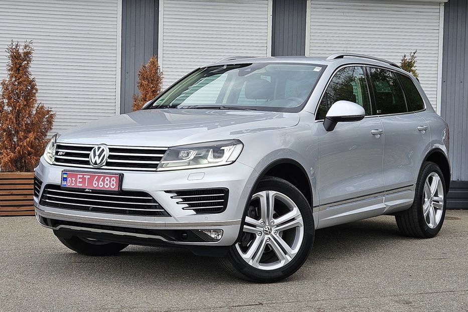 Продам Volkswagen Touareg Executive Edition /R-Line 2017 года в Киеве