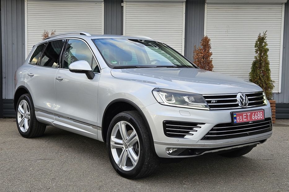 Продам Volkswagen Touareg Executive Edition /R-Line 2017 года в Киеве