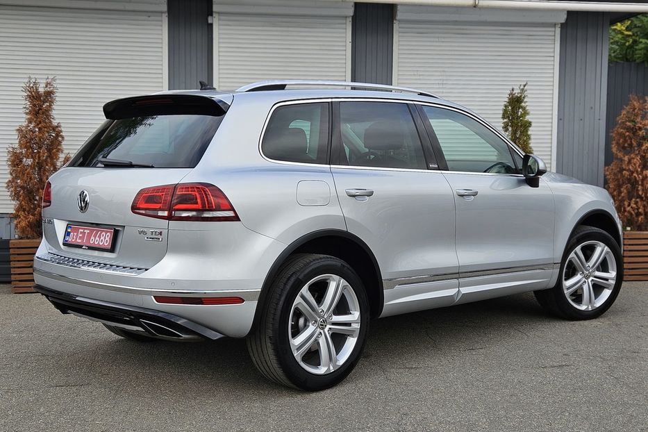 Продам Volkswagen Touareg Executive Edition /R-Line 2017 года в Киеве