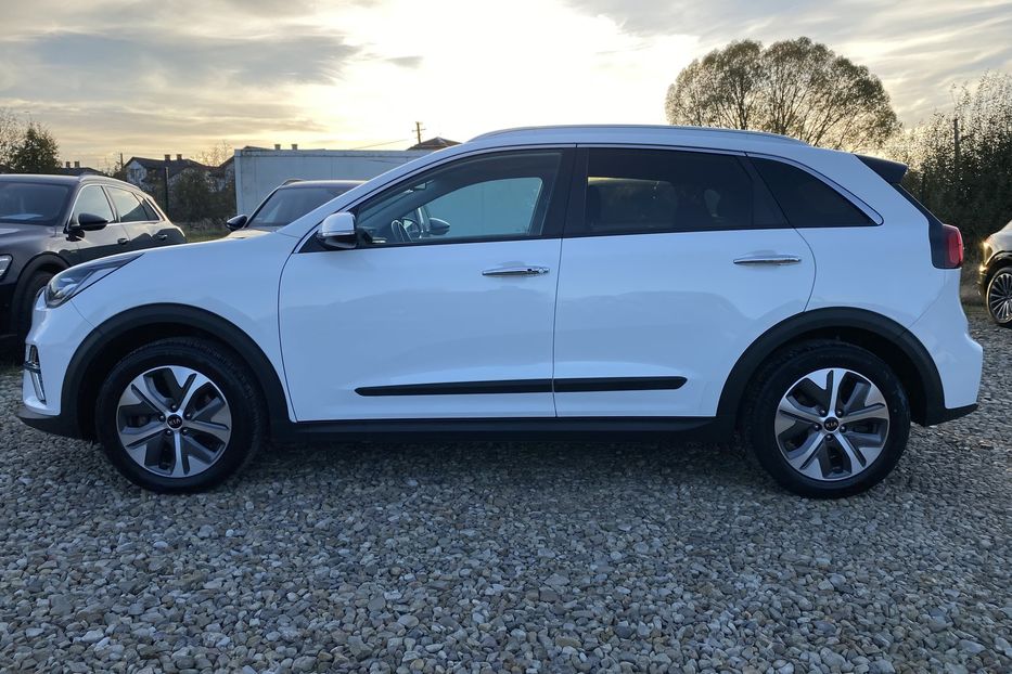 Продам Kia Niro 64 kWh Комплектація Prestige! 2020 года в Львове