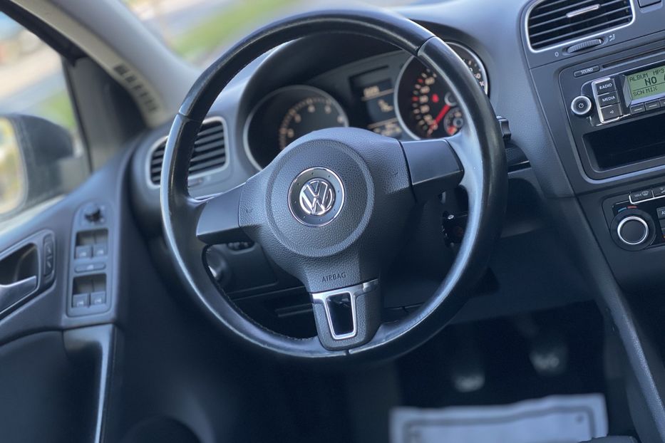 Продам Volkswagen Golf  VI 2009 года в Луцке