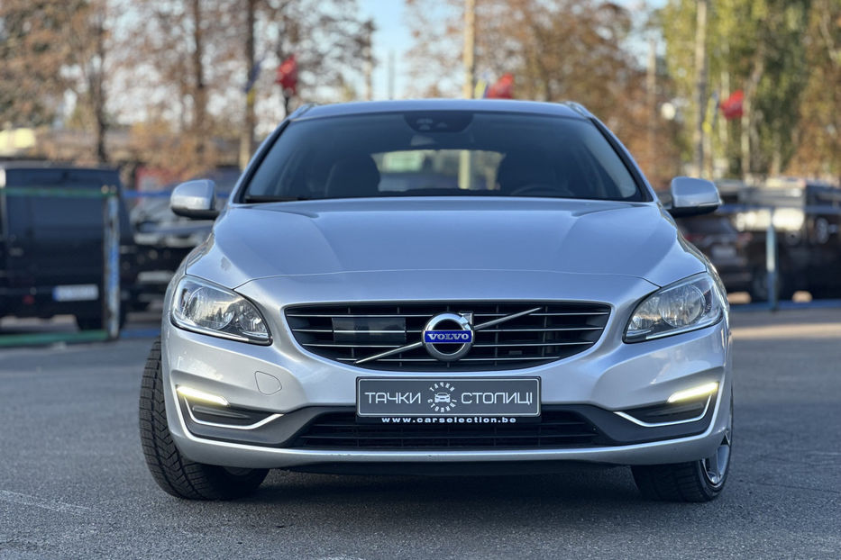 Продам Volvo V60 2016 года в Киеве