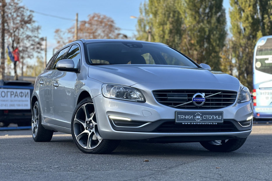 Продам Volvo V60 2016 года в Киеве