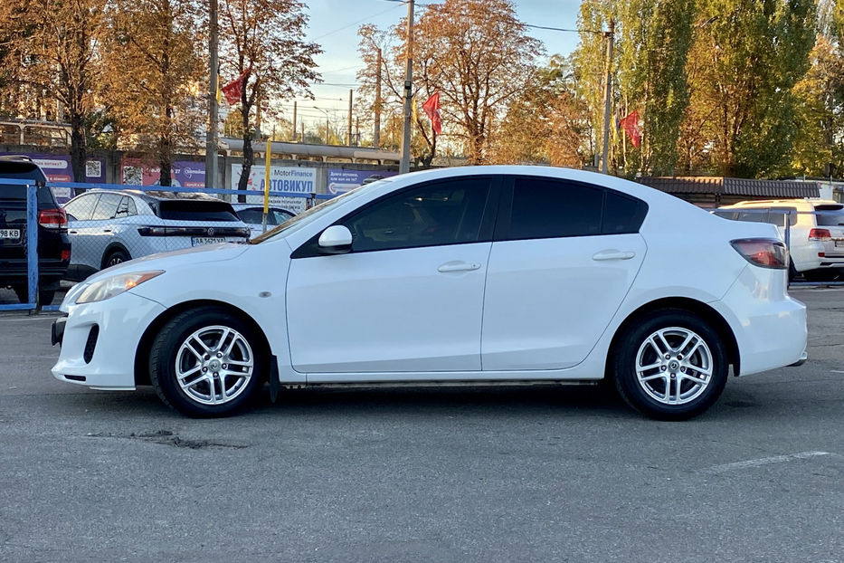 Продам Mazda 3 2013 года в Киеве