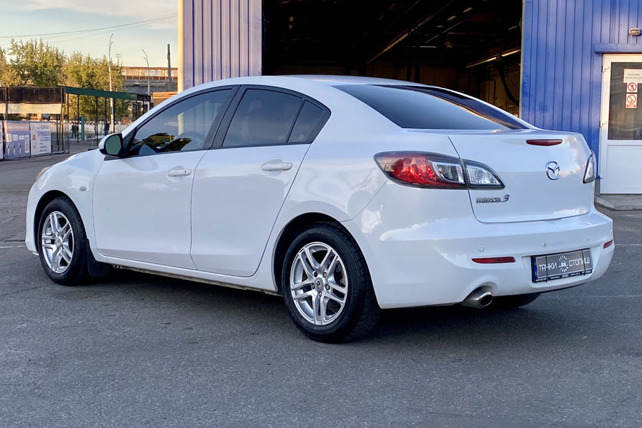 Продам Mazda 3 2013 года в Киеве