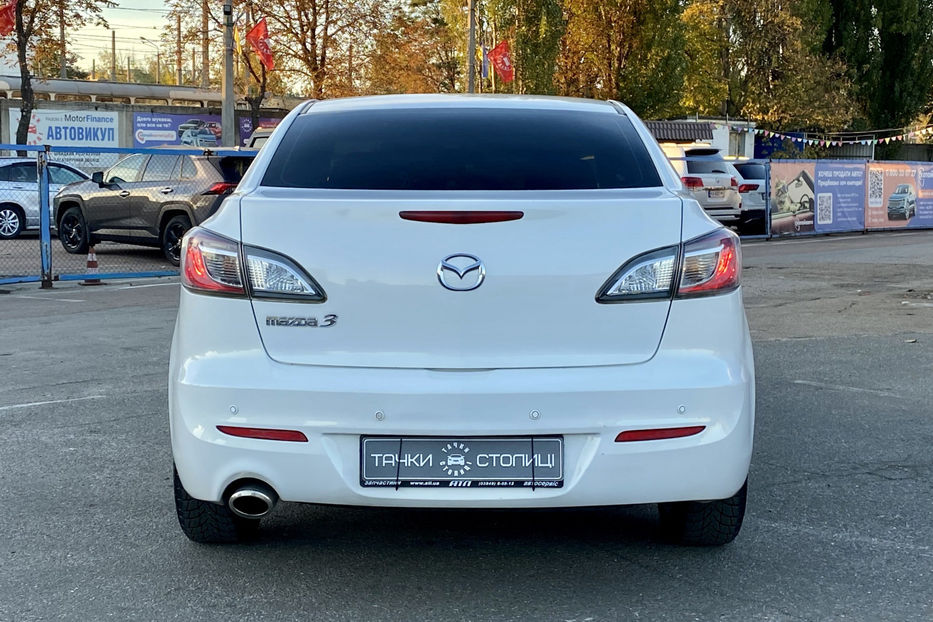 Продам Mazda 3 2013 года в Киеве