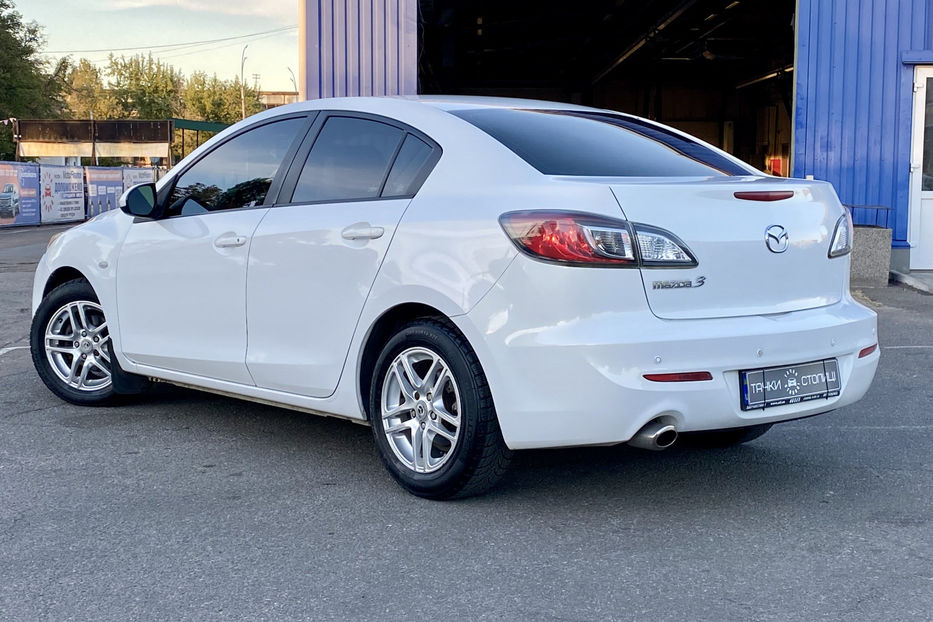 Продам Mazda 3 2013 года в Киеве