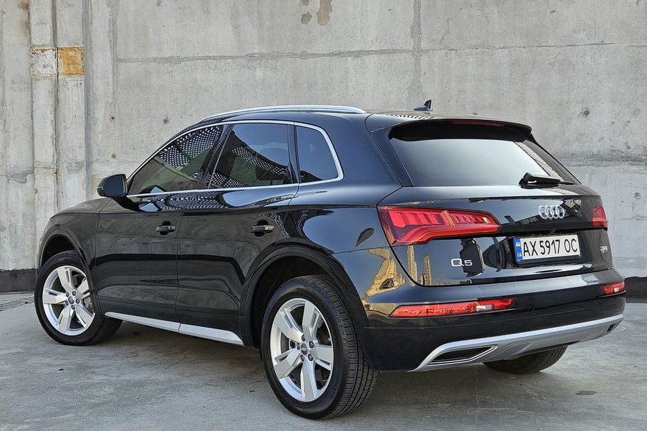 Продам Audi Q5 PREMIUM PLUS 2018 года в Киеве