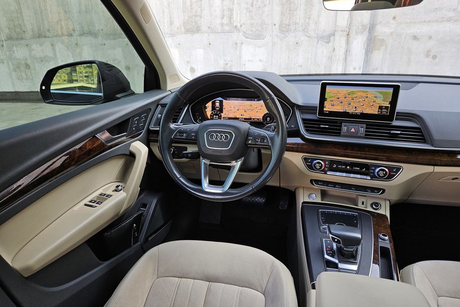 Продам Audi Q5 PREMIUM PLUS 2018 года в Киеве