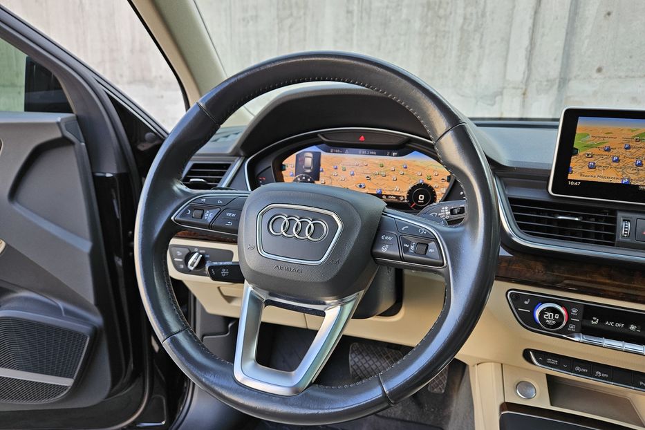 Продам Audi Q5 PREMIUM PLUS 2018 года в Киеве