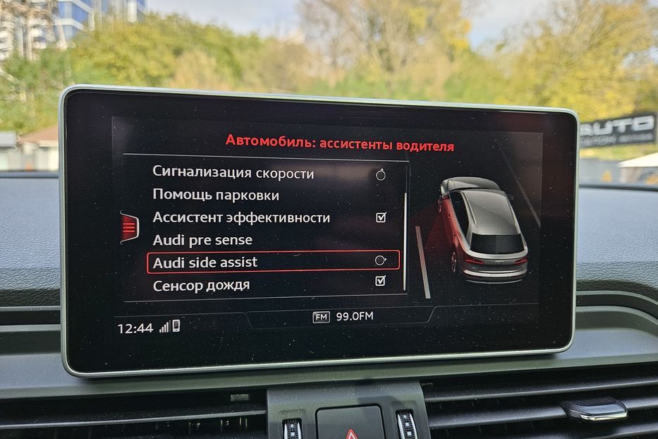 Продам Audi Q5 PREMIUM PLUS 2018 года в Киеве