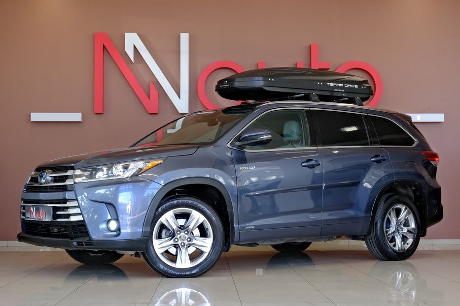 Продам Toyota Highlander Hybrid 2020 года в Одессе