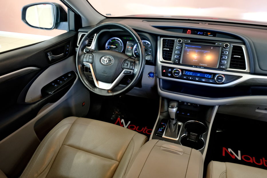 Продам Toyota Highlander Hybrid 2020 года в Одессе