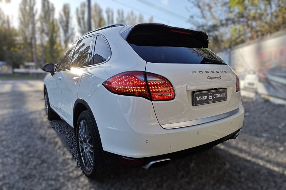 Продам Porsche Cayenne 2013 года в Киеве