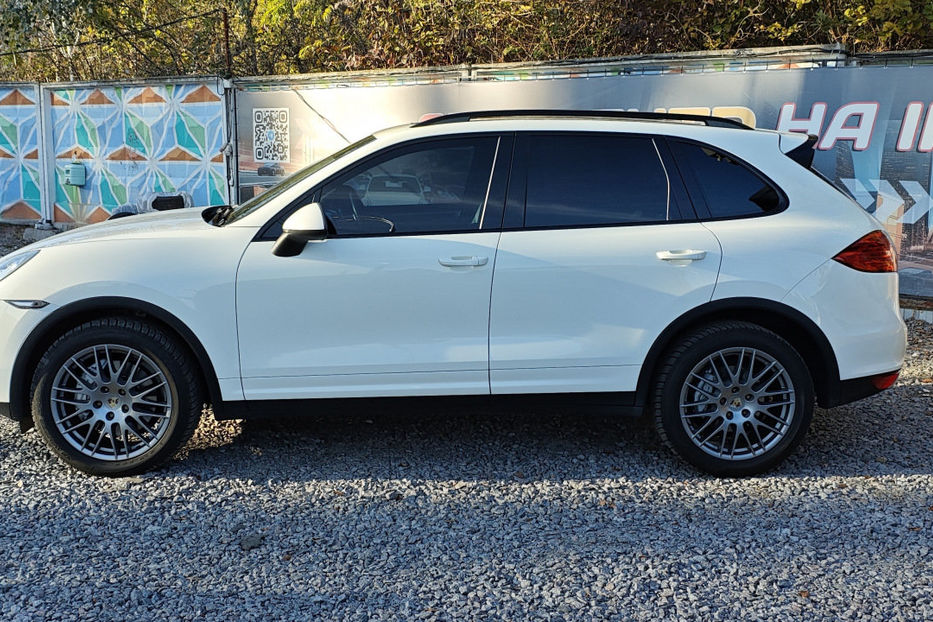 Продам Porsche Cayenne 2013 года в Киеве