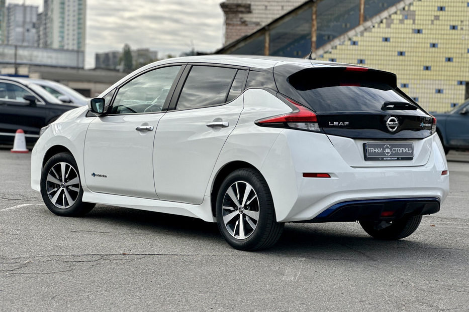 Продам Nissan Leaf 2018 года в Киеве