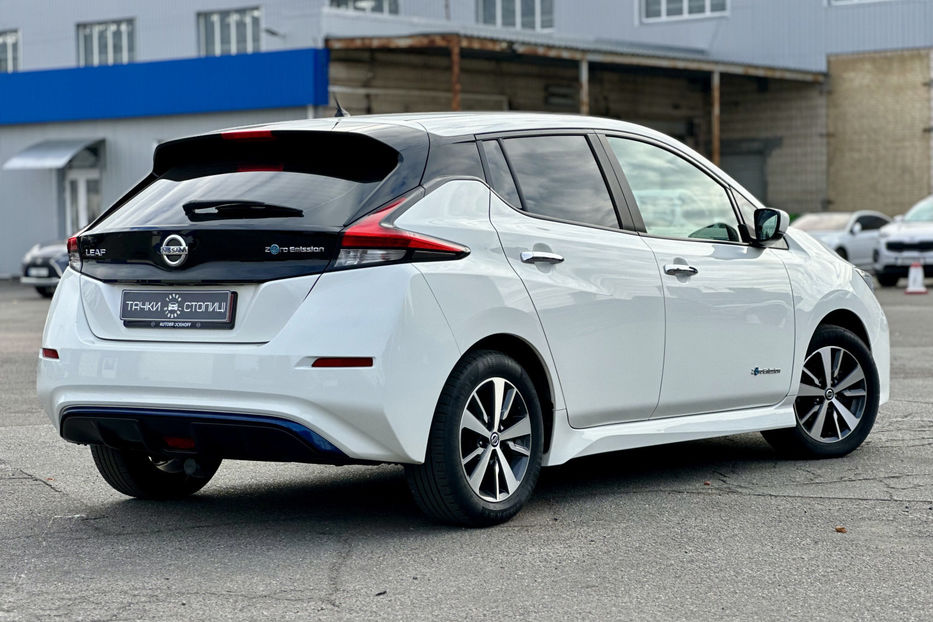 Продам Nissan Leaf 2018 года в Киеве