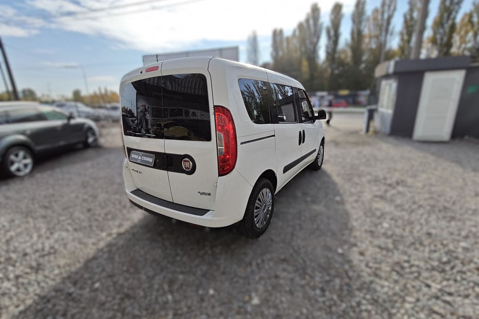 Продам Fiat Doblo пасс. 2018 года в Киеве