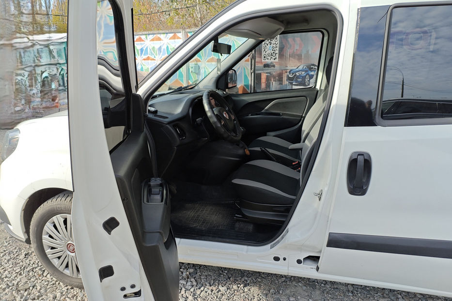 Продам Fiat Doblo пасс. 2018 года в Киеве