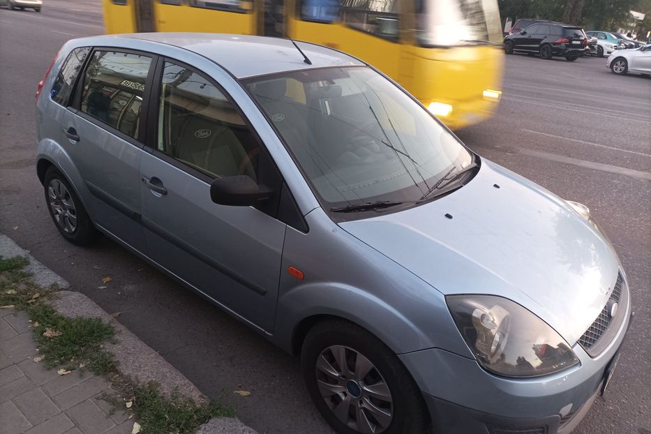 Продам Ford Fiesta офицал 2006 года в Одессе