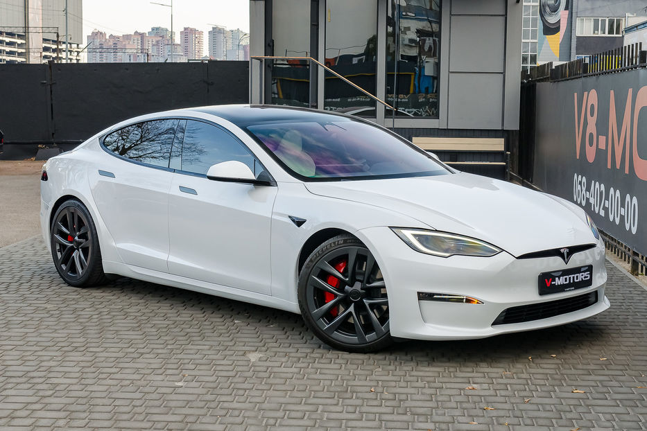 Продам Tesla Model S Plaid 2023 года в Киеве