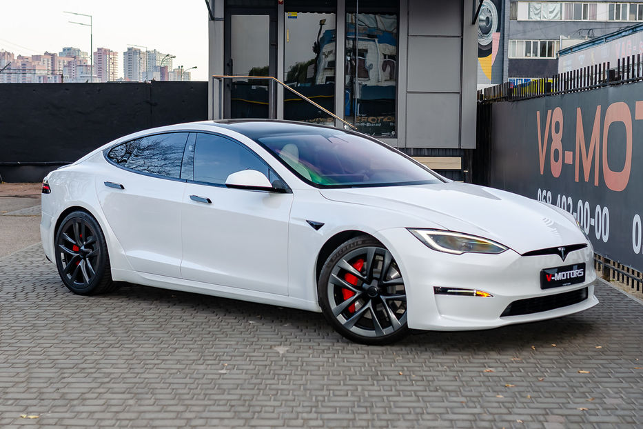 Продам Tesla Model S Plaid 2023 года в Киеве