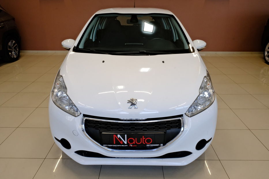 Продам Peugeot 208 2015 года в Одессе