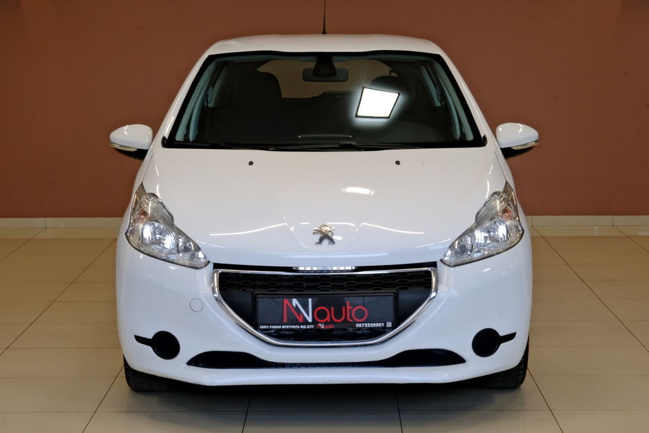 Продам Peugeot 208 2015 года в Одессе