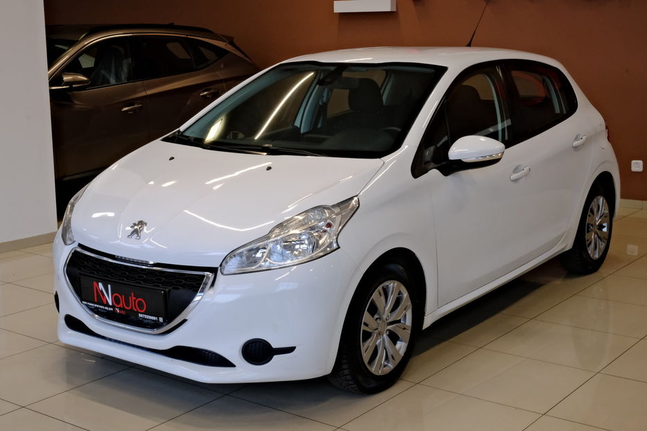 Продам Peugeot 208 2015 года в Одессе