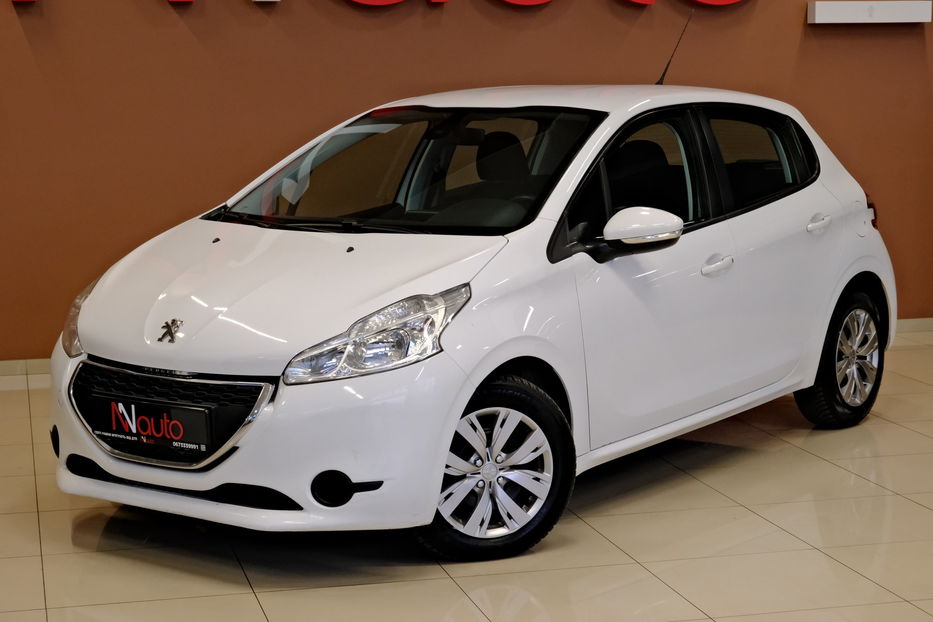 Продам Peugeot 208 2015 года в Одессе