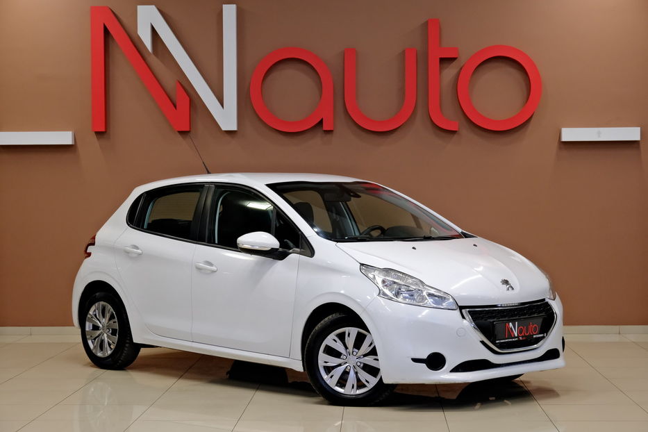 Продам Peugeot 208 2015 года в Одессе