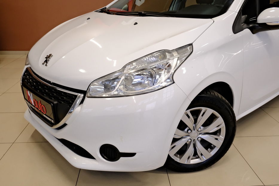 Продам Peugeot 208 2015 года в Одессе