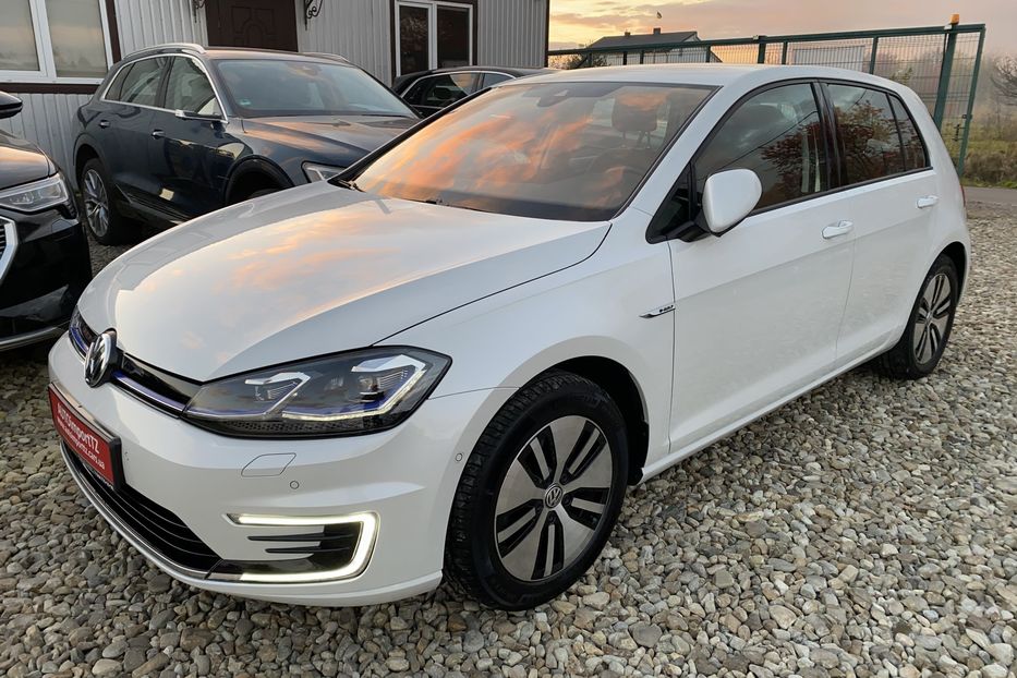 Продам Volkswagen e-Golf КамераСліпізониКруїзDynaudio 2019 года в Львове