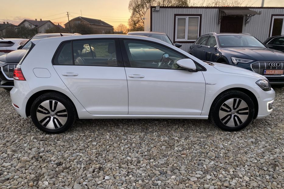 Продам Volkswagen e-Golf КамераСліпізониКруїзDynaudio 2019 года в Львове