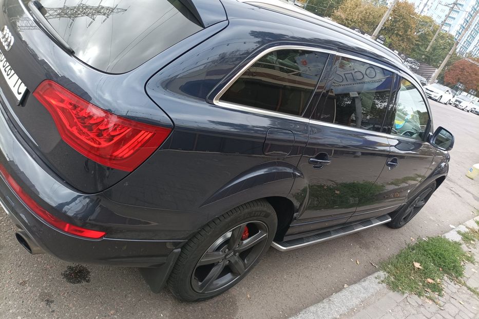 Продам Audi Q7 максимал 2012 года в Одессе