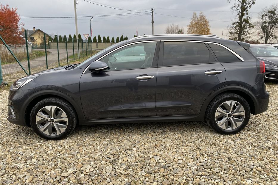 Продам Kia Niro Макс. комплектація Prestige 2019 года в Львове