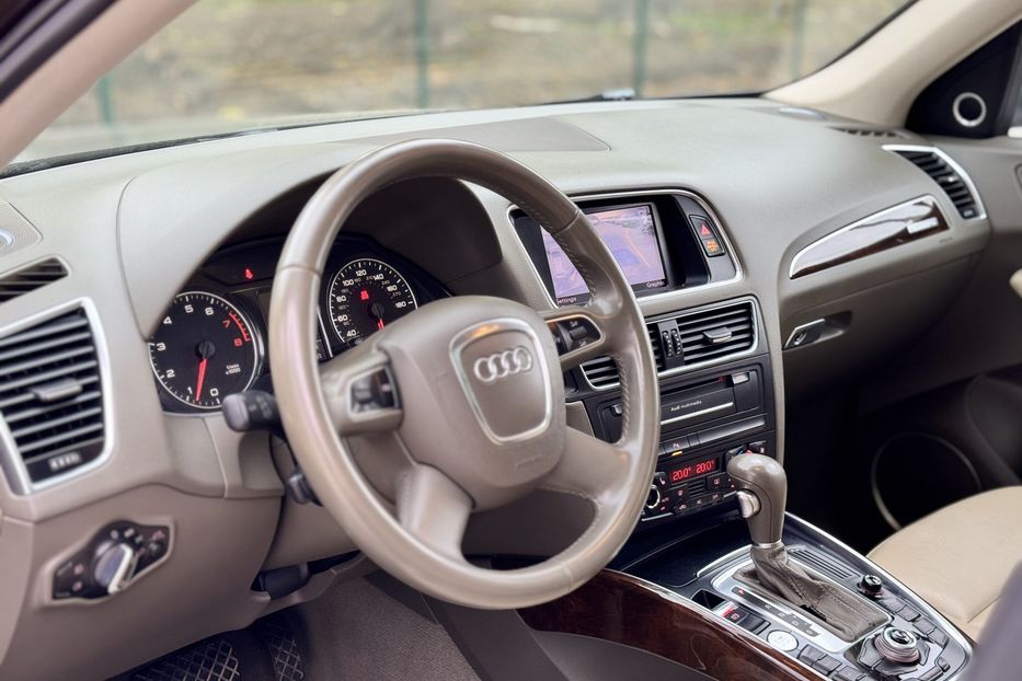 Продам Audi Q5 2011 года в г. Умань, Черкасская область