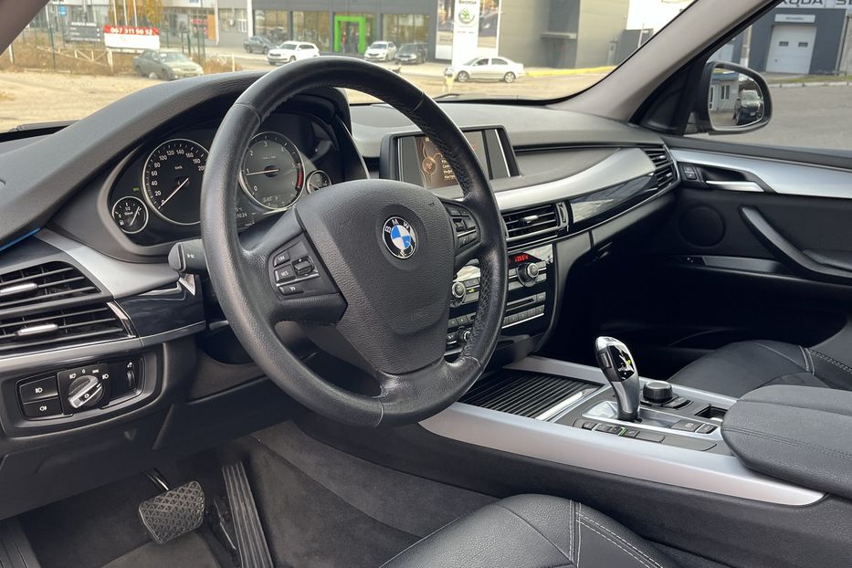 Продам BMW X5 Oficial 2016 года в Николаеве