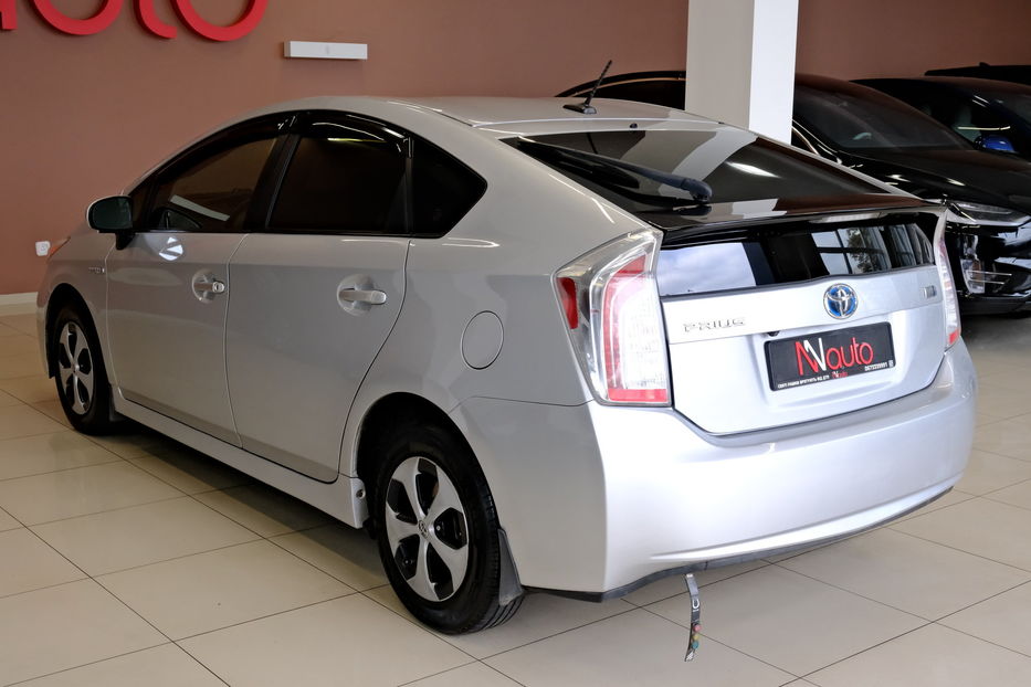 Продам Toyota Prius 2016 года в Одессе