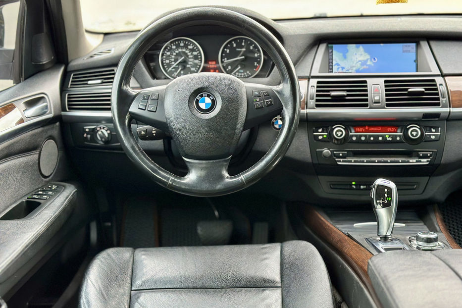 Продам BMW X5 2011 года в Киеве