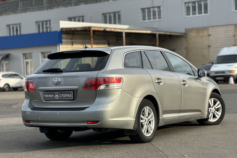 Продам Toyota Avensis 2011 года в Киеве