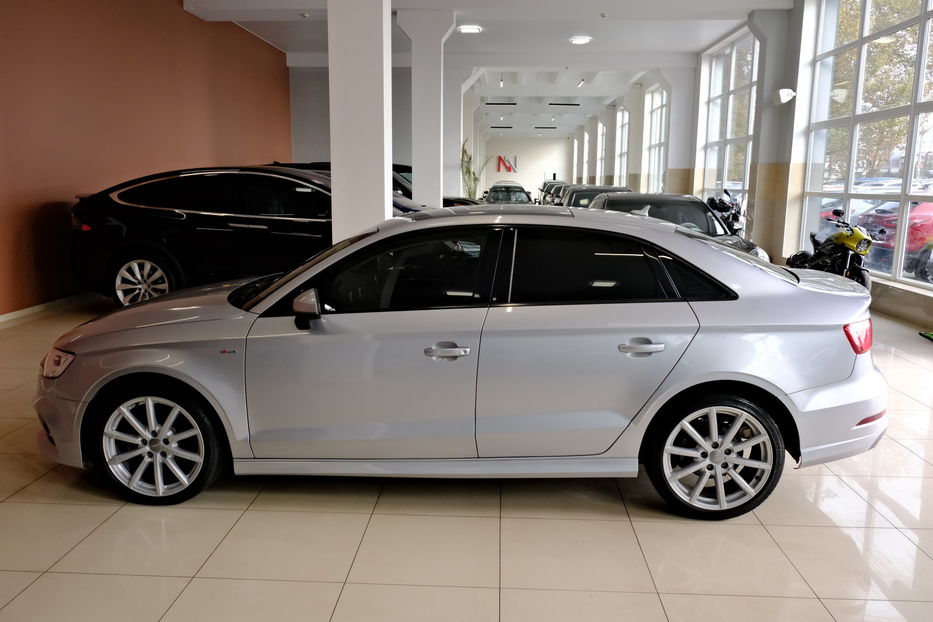 Продам Audi A3 2017 года в Одессе